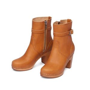 Swedish Hasbeens New Jodhpur offers welcomed:)